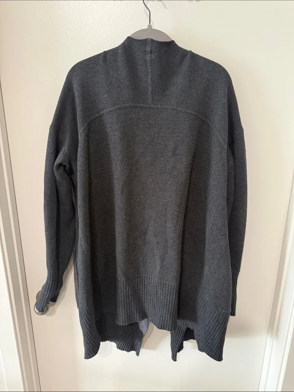 Lululemon Still Lotus Wrap *Reversible Heathered Black / Heathered Titanium